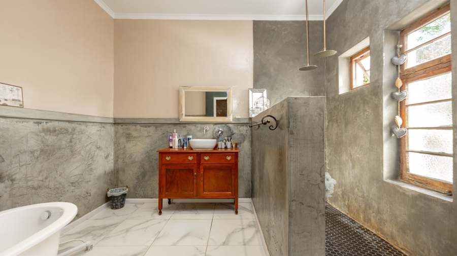 5 Bedroom Property for Sale in Bredasdorp Western Cape